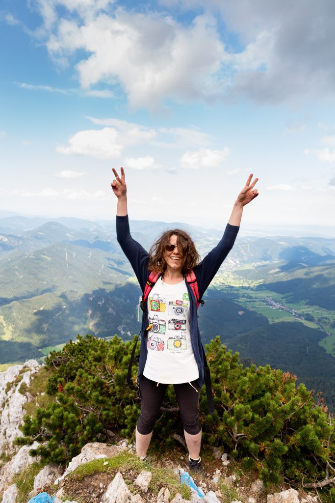 Nach 851 Höhenmetern ist es soweit und wir haben das Plateau des Schneeberg erreicht.