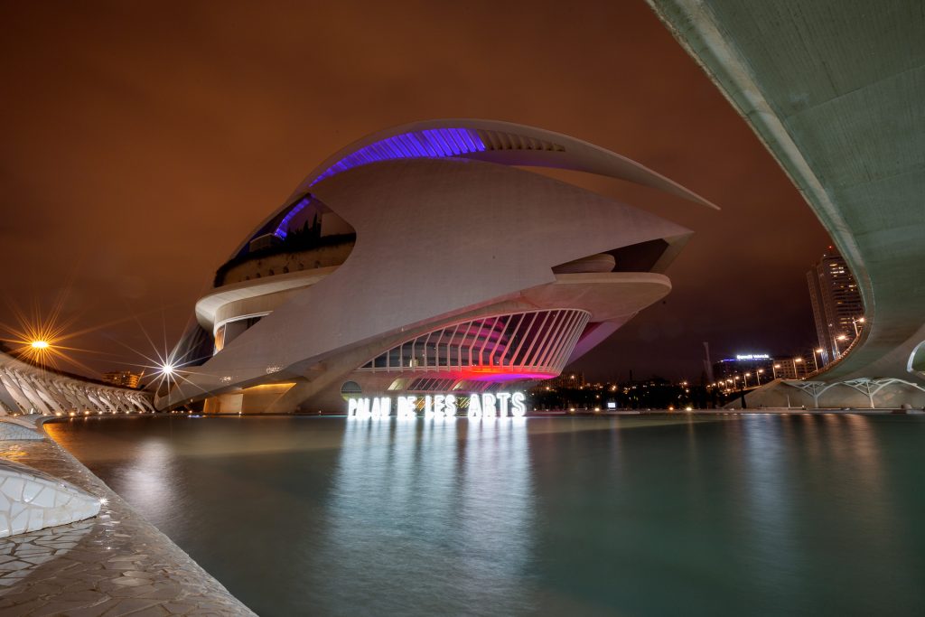 Fotoreisen & Fotokurse 2020. In Valencia geht es auf vielfältige Fotostreifzüge in die Altstadt und auf die Pirsch nach moderner Architektur in der Hafenstadt an der Südküste Spaniens.