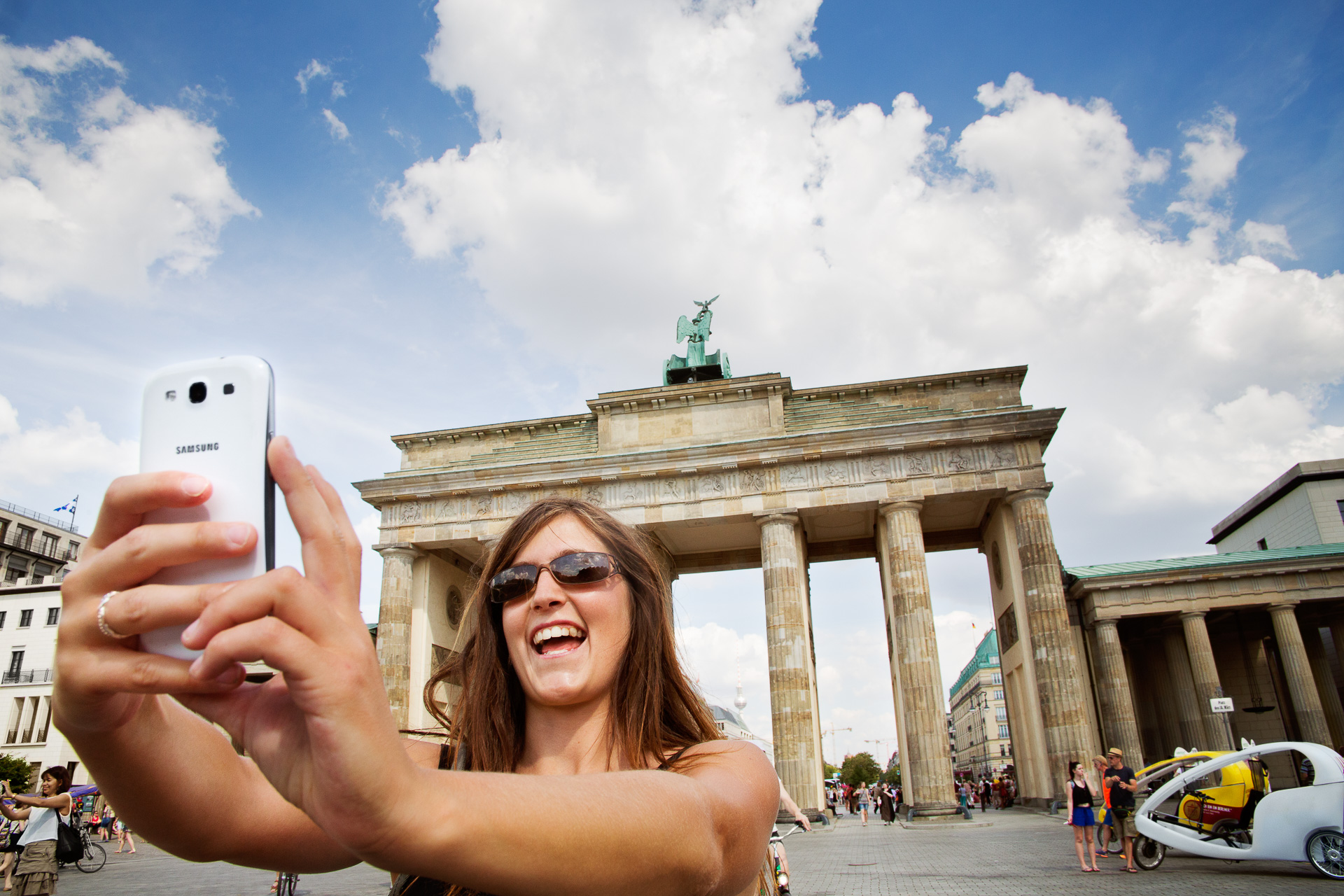 Erlebe die bunte Hauptstadt Deutschlands abseits der ausgetretenen Touristenpfaden zu den schönsten Lichtstimmungen des Tages.