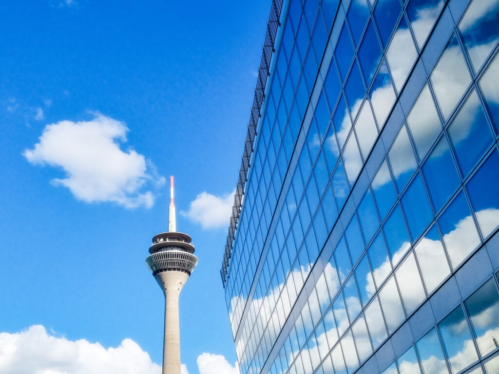 Der Medienhafen in Düsseldorf ist ein Paradies für Architekturfotografie.