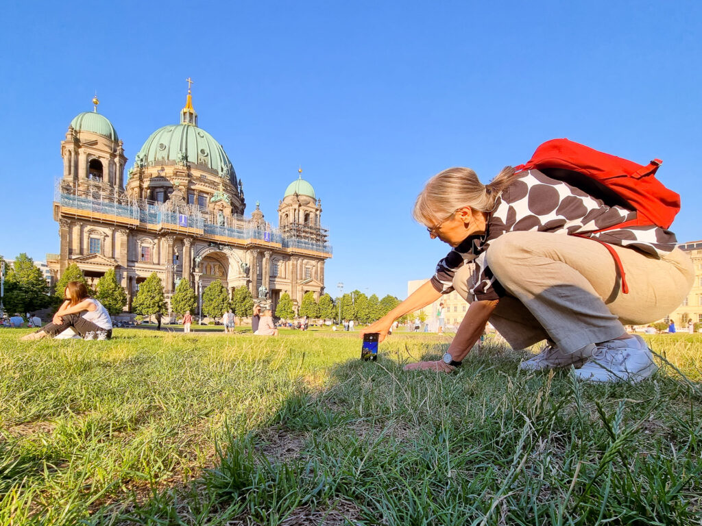 Beim Handyfotokurs Architekturfotografie Museumsinsel Berlin lernst du die modernen und antiken Gesichter der Großstadt auf Bild zu bannen.